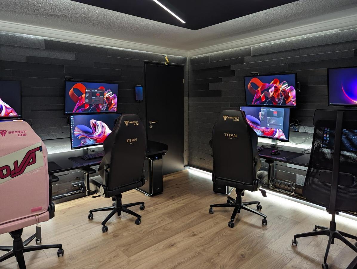Smart Luxury - Gaming Arena, Gym, Sauna And Jacuzzi Keflavik Luaran gambar