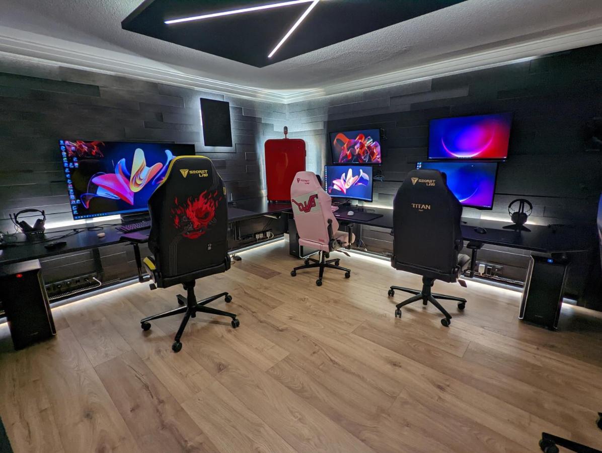 Smart Luxury - Gaming Arena, Gym, Sauna And Jacuzzi Keflavik Luaran gambar
